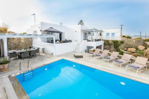 Mykonos Psarrou Villas For 18 People