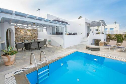 Mykonos Psarrou Villas For 18 People