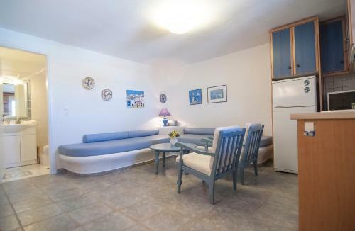 Elia Poolside Apartment