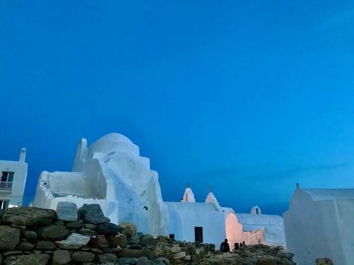 Villa Mykonos Bible 20
