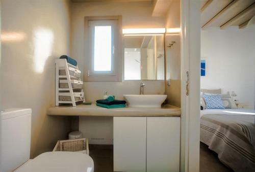 Villa Mykonos Bible 20