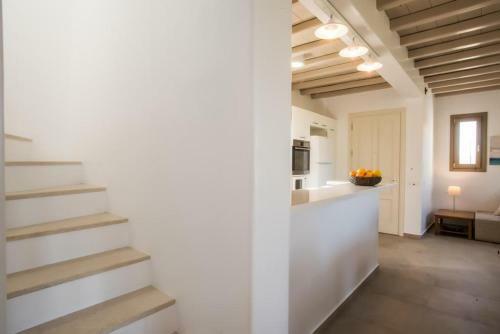Villa Mykonos Bible 20