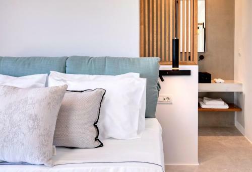 Hotel Panormos Bay Suites