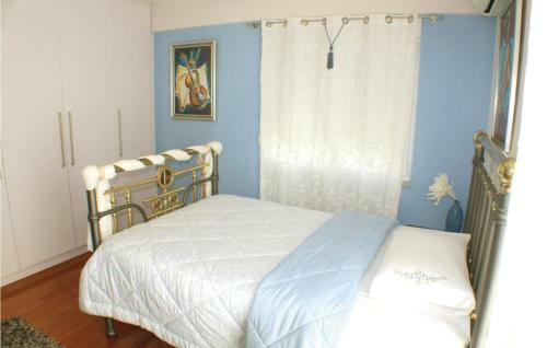 Four-bedroom Holiday Home In Mikra Mantineia