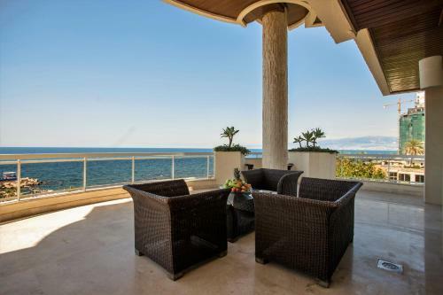 Apartamento Lahoya Suites