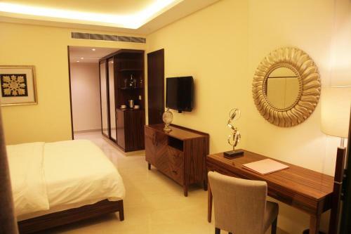 Honey House Hotel