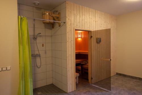 Hostal Love Island 2