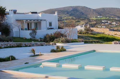 Villa Paradiso Bay