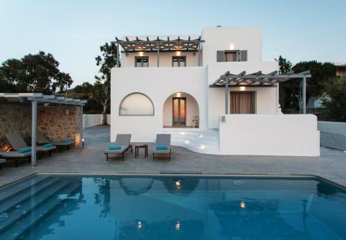 Naxos Infinity Villa And Suites