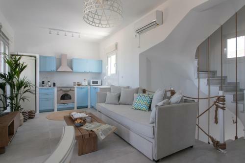 Naxos Infinity Villa And Suites