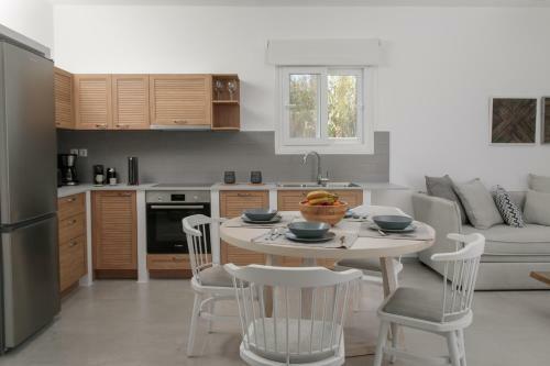 Naxos Infinity Villa And Suites