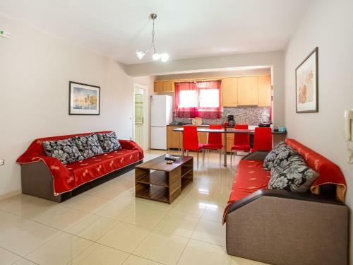 Pleasant Apartment In N. Irakleitsa With Garden