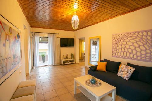 Nikiforos Cottage