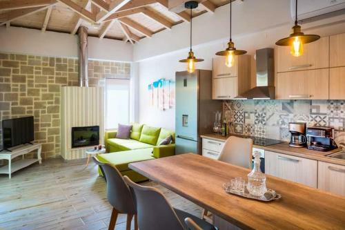 Nopigeia Villa Sleeps 4 Pool Air Con Wifi