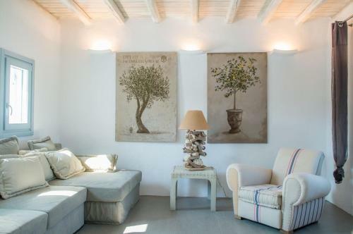Luxury Paros Villa Superior Villa Private Pool Stunning Interior 7 Bdr Tserdakia