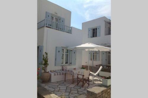 Fairy-tale Seafront Cycladic Home