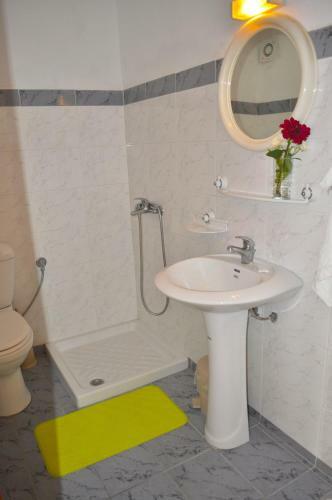 Studio Apartments Pelekas Beach Adonis