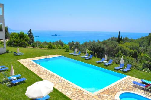 Studio Apartment With Pool Adonis