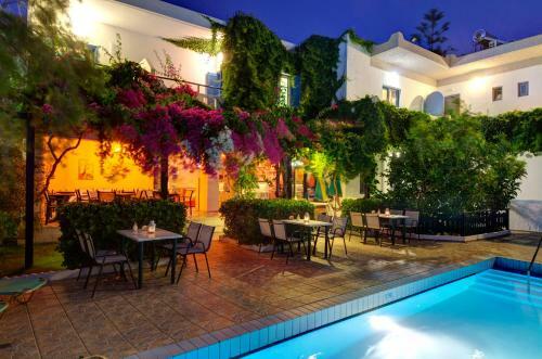 Spacious Apartment In Plakias