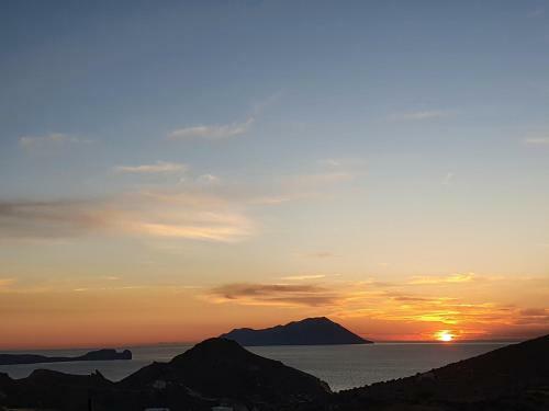 Vira Sunset House