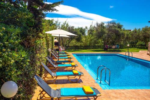Pirgos Villas, With Optional Heated Pool