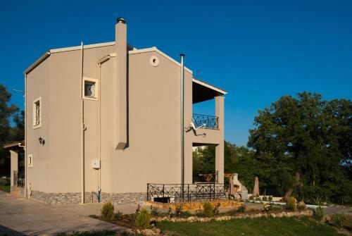 Villa Compass