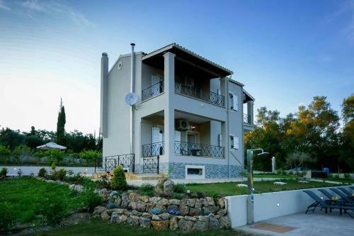 Villa Compass