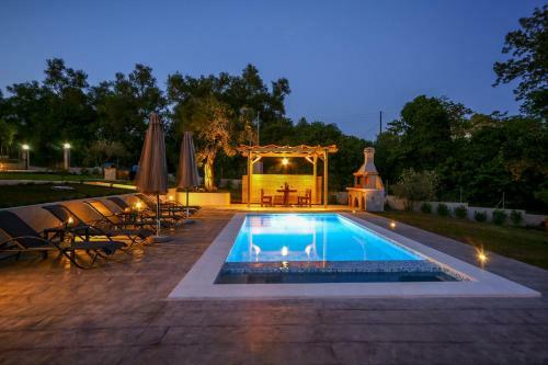 Villa Compass