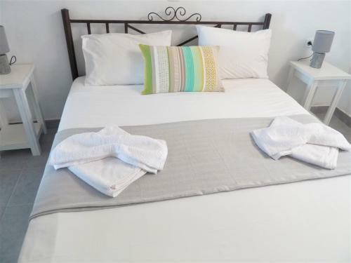 Hostal Artemis Studios Sifnos