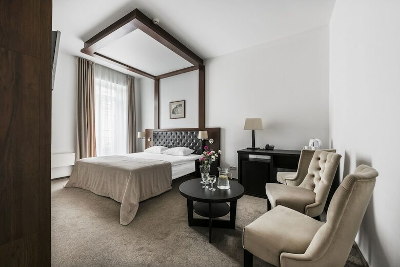 Hotel Amberton Cozy
