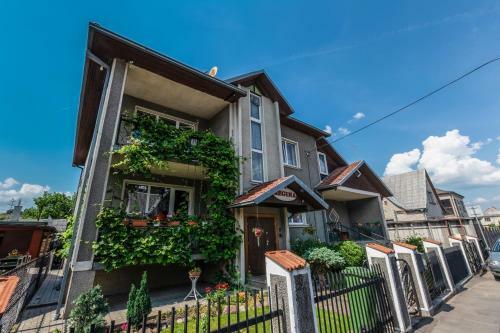 Hostal Regina Guest House