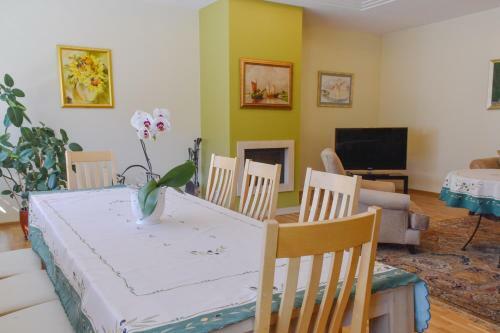 Hostal Aismares