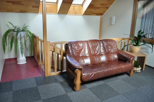 Hostal Molo U?eiga Inn