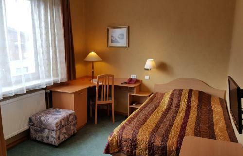 Home Hotel