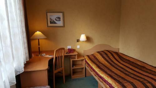 Home Hotel