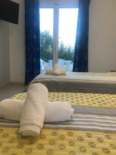 Hostal Room In Studio - Studio Banos Apartments And Swimming Pool