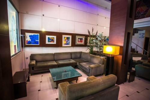 Hotel Elena