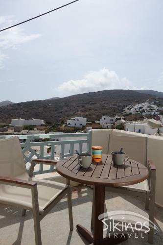 Traditional Apartment In Kastro