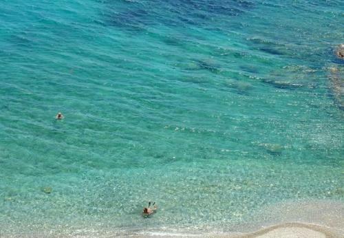 Villa In Skala Sleeps 7 With Pool And Air Con