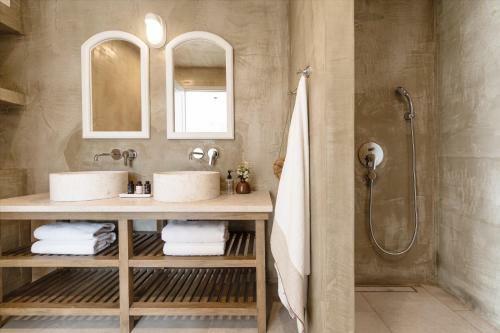 Villa Amani Living