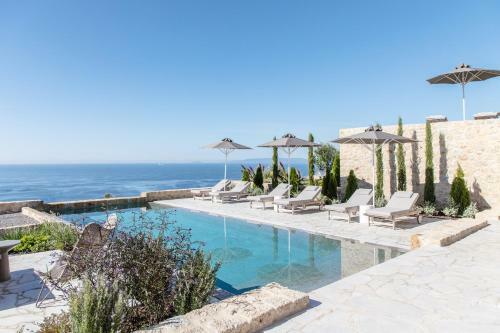 Villa Amani Living