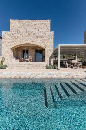 Villa Amani Living
