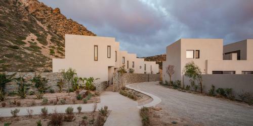 Hotel Milos Cove