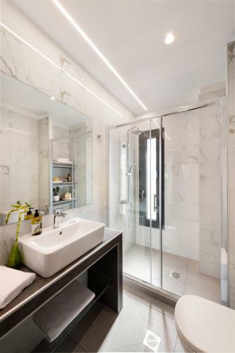 Apartamento Thess Residences