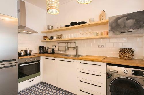 #flh - Boho Chic Apartment, Agia Sofia District