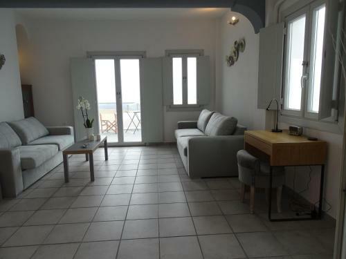 Santoriviera House