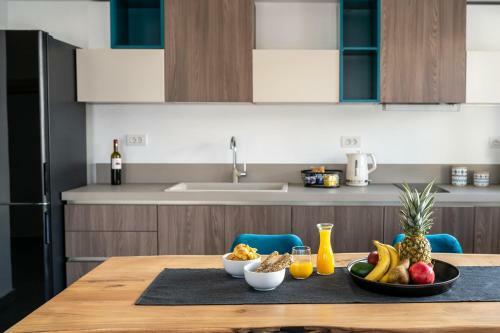 Apartamento Thira Gold Suites