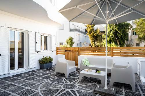 Apartamento Thira Gold Suites
