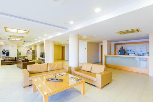 Triton Hotel