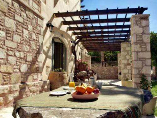 Villa Irilena, For Up To 10 People